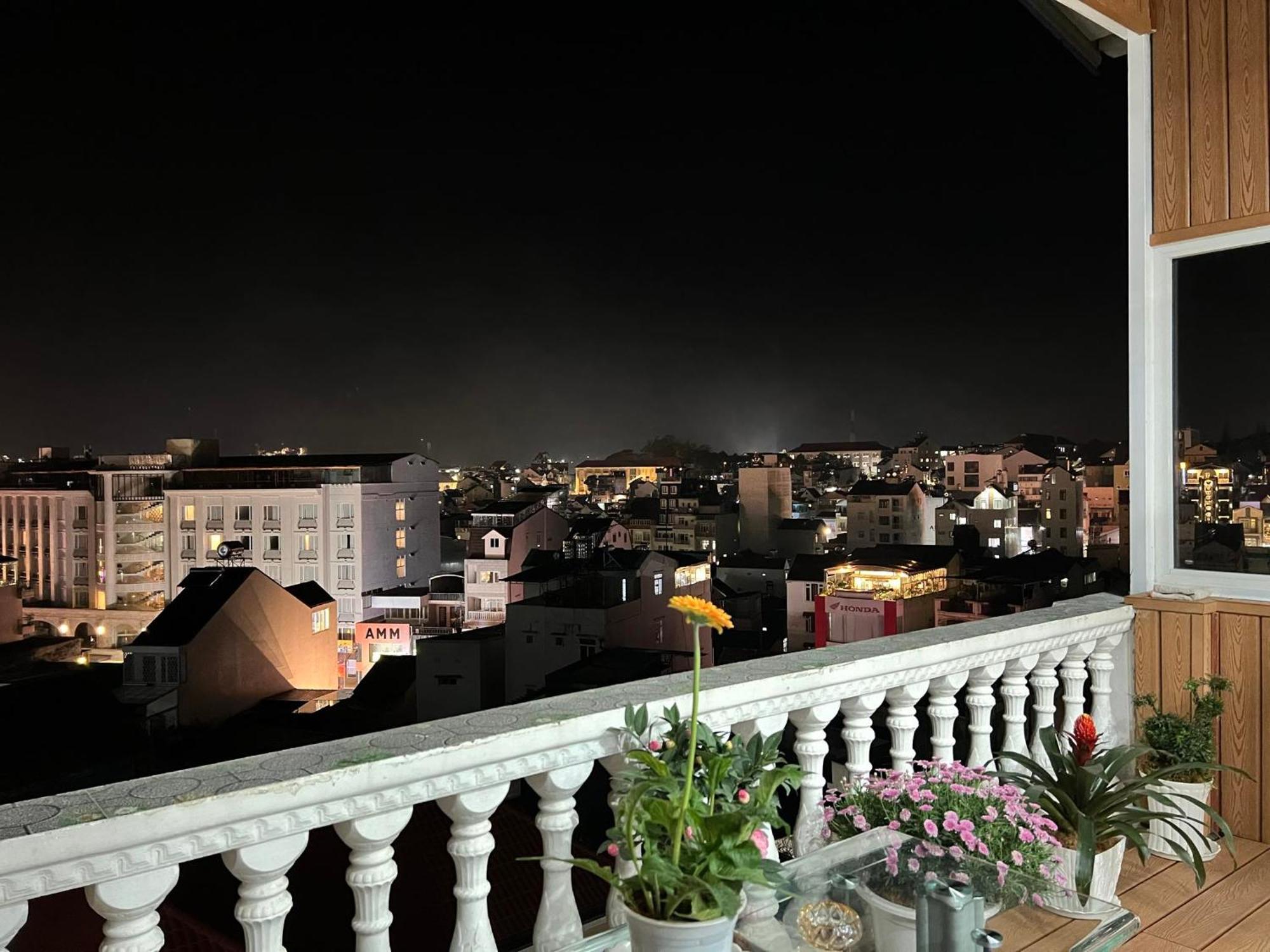 Villa - Hotel Nam Khang 2 Dalat Kültér fotó