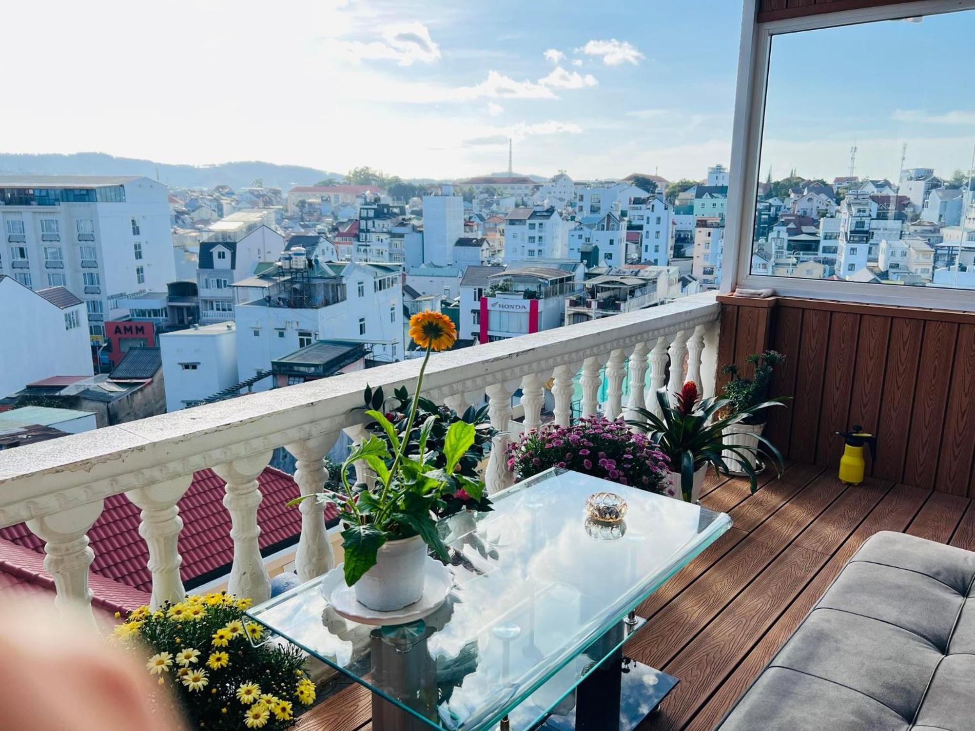 Villa - Hotel Nam Khang 2 Dalat Kültér fotó